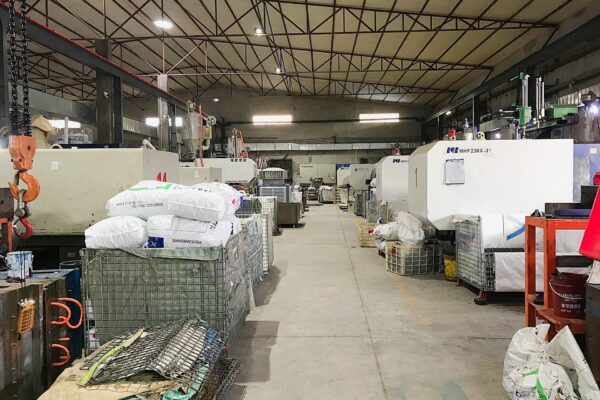 20832935925 826595093